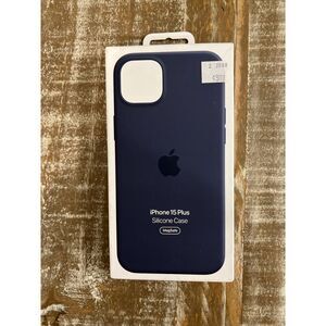 Apple Silicone Case with MagSafe for iPhone‎ 15 Plus - Blue